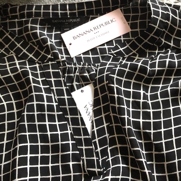 NWT BANANA REPUBLIC Petite Crosshatch Pattern Top - Picture 2 of 6